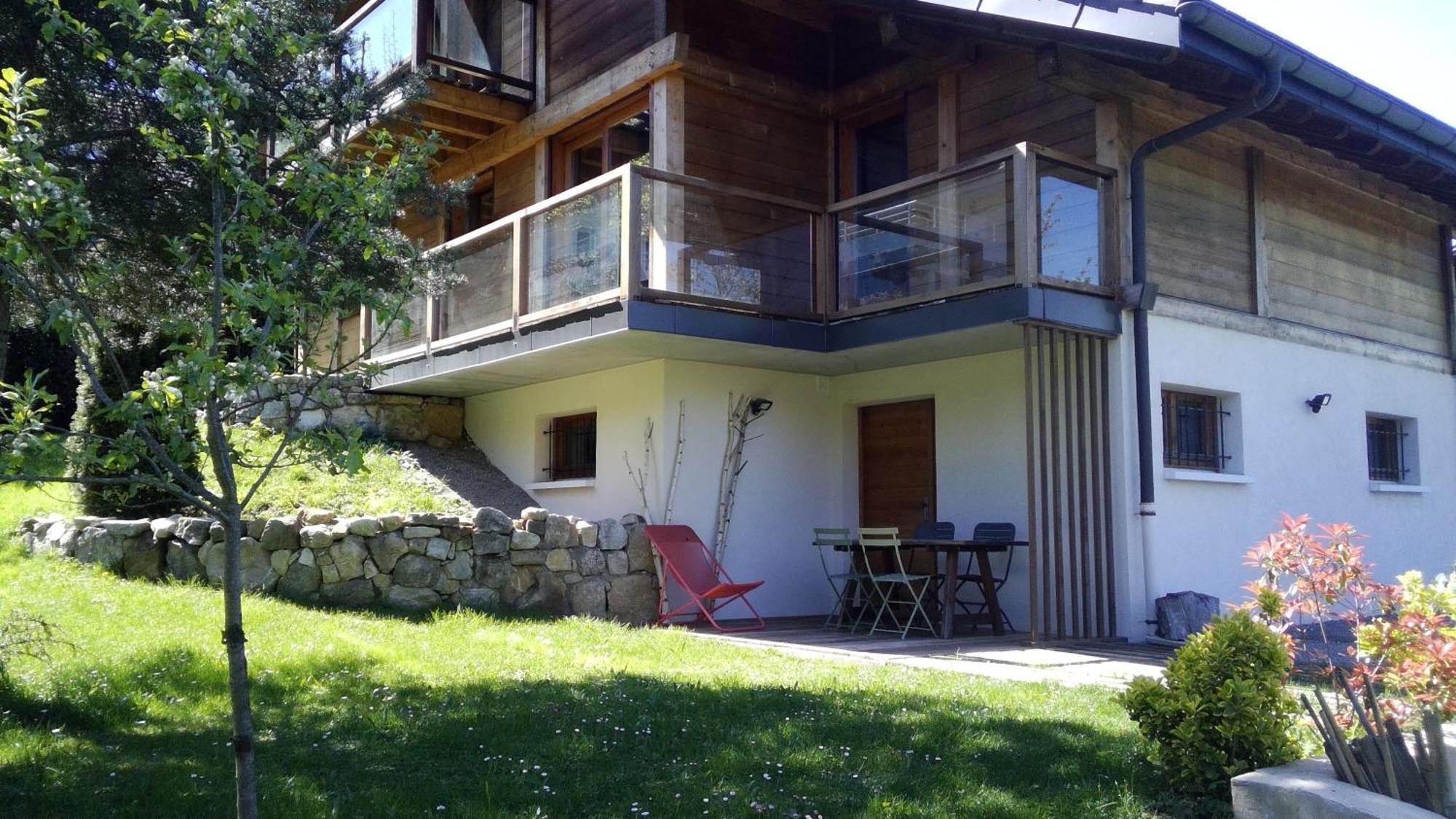 Des Dents De Lanfon Apartment